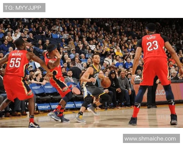 鹈鹕与开拓者季后赛第三场激战回顾精彩瞬间与关键时刻分析